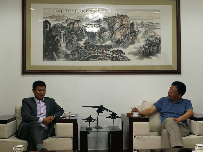 1536210736543029.jpg 楊天福總拜會楊作源參贊.jpg