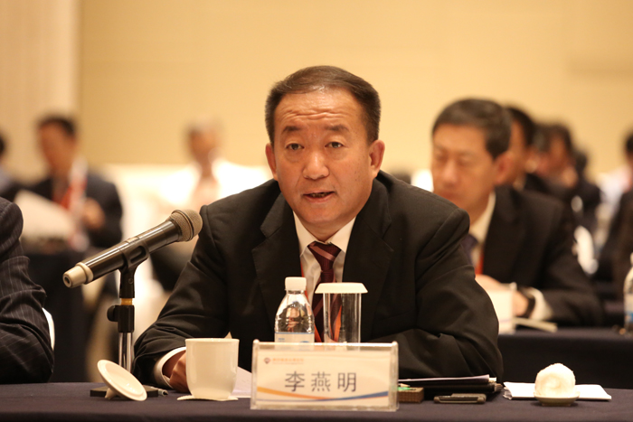 1537164291592163.jpg 李燕明總出席座談會并發(fā)言1.jpg