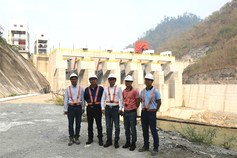 視察帕圖卡III水電項目.jpg