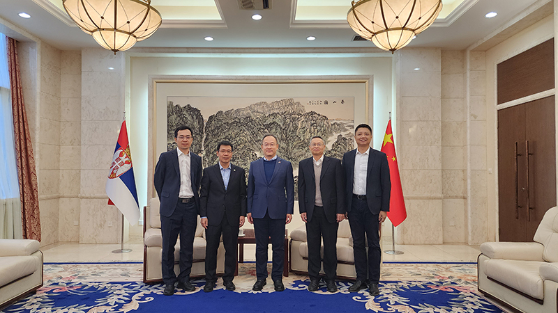 01 拜會(huì)中國(guó)駐塞爾維亞大使李明.jpg